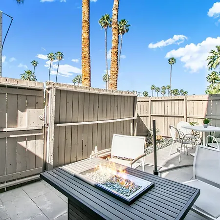 Ocotillo Art Lounge - 1Br Posh Condo In South Ps